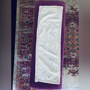 VINTAGE CROCHETED TABLE RUNNER 36 x 11 Inches